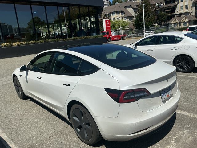 Tesla Model 3 RWD