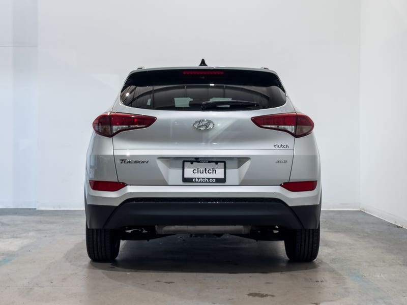 Vehicle photo 4