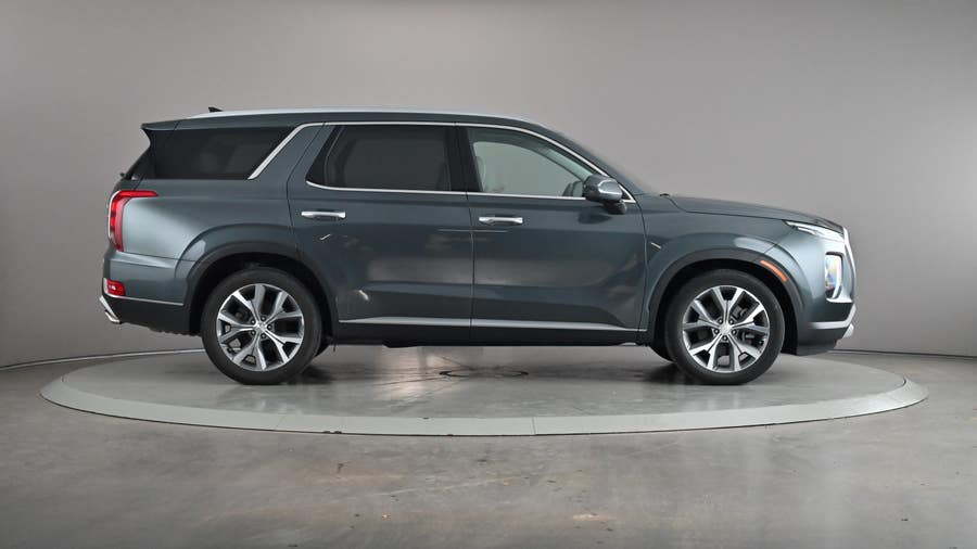 Vehicle photo 4
