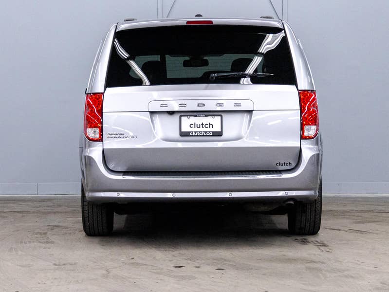 Vehicle photo 4