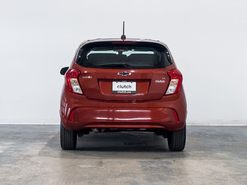 Vehicle photo 4