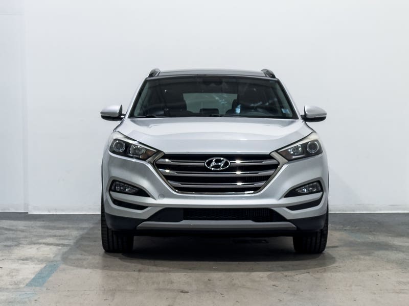 Vehicle photo 2