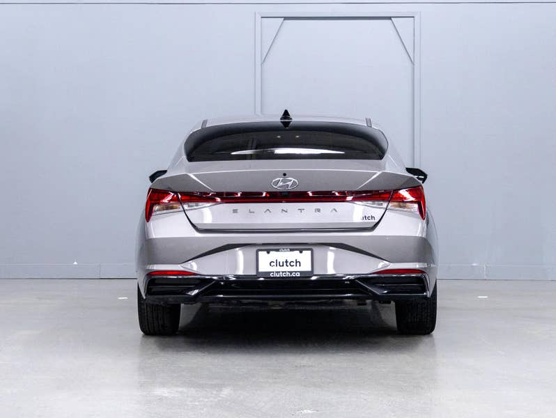 Vehicle photo 4