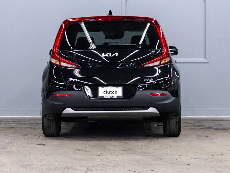 Vehicle photo 4