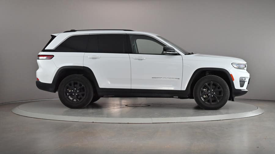 Vehicle photo 4