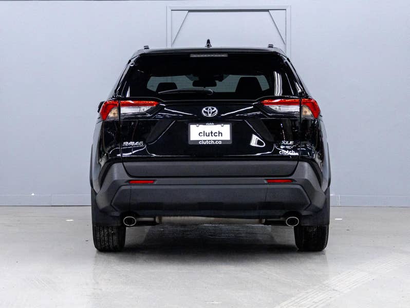 Vehicle photo 4