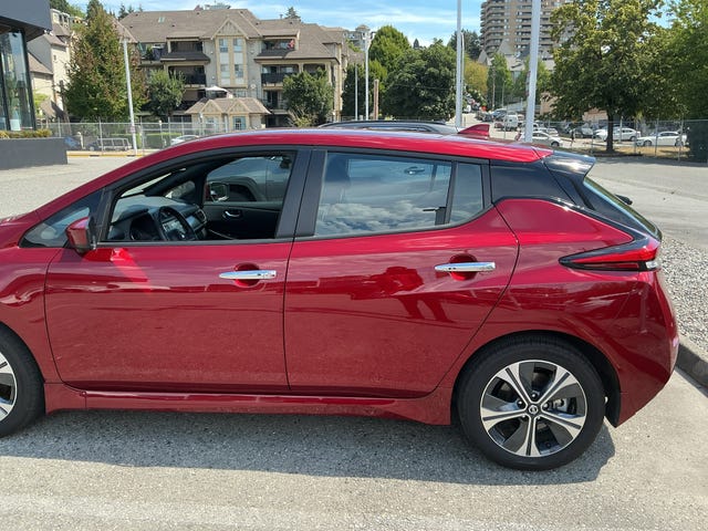 Nissan LEAF SV Plus