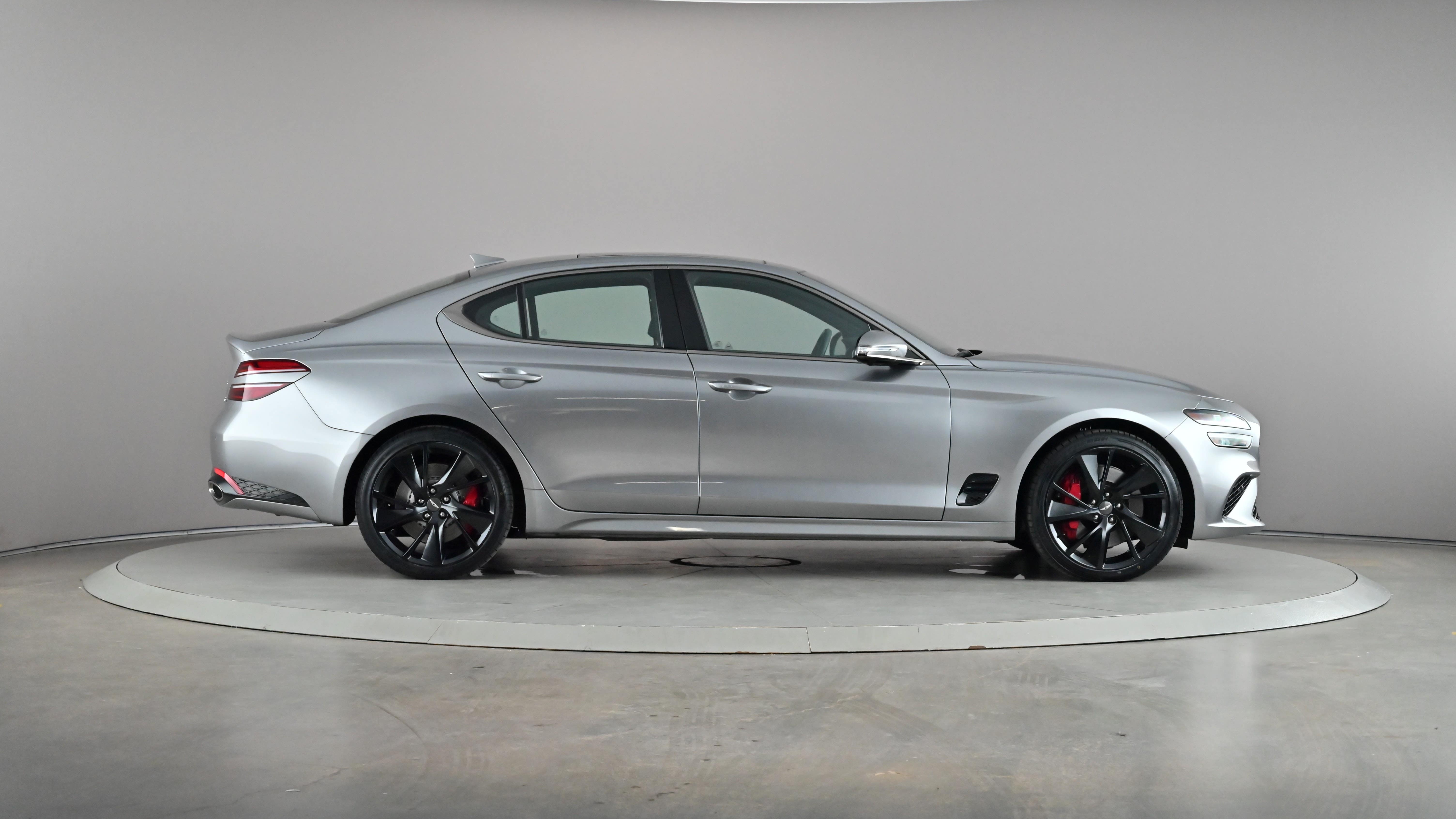 2022 Genesis G70