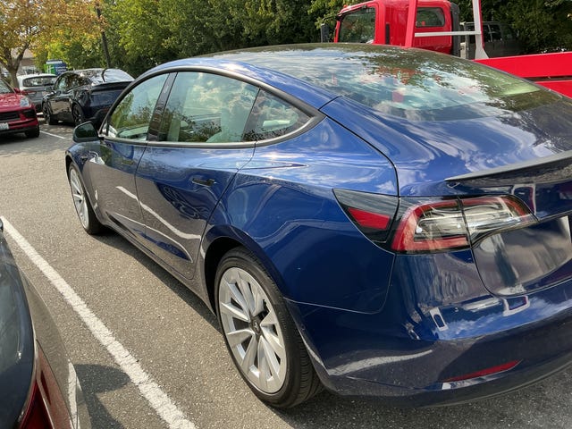 Tesla Model 3 RWD