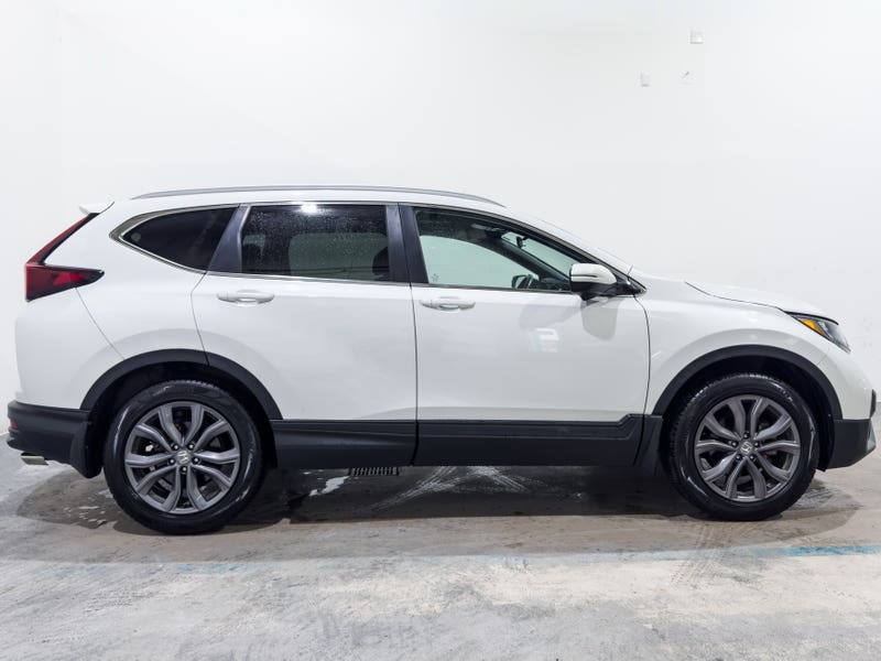 Vehicle photo 3