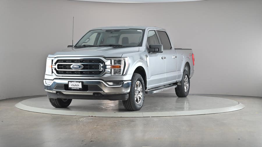 Vehicle photo 2