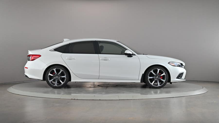 Vehicle photo 4
