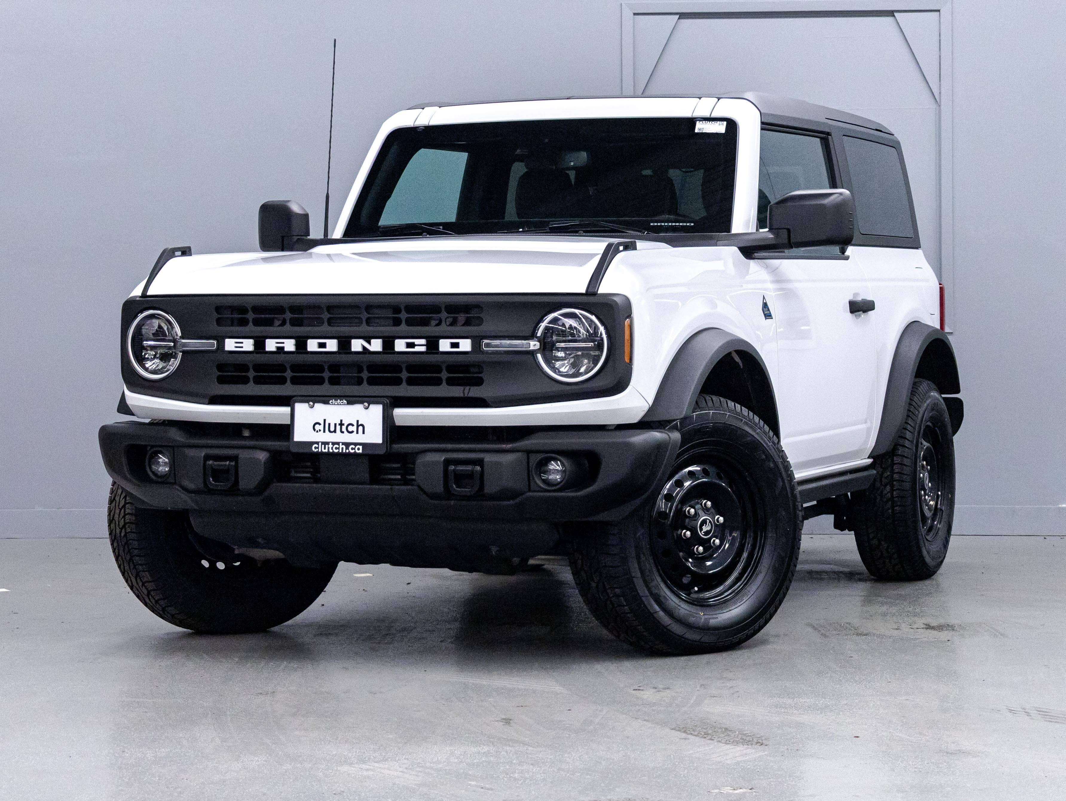 White 2023 Ford Bronco SUV / Crossover Four-Wheel Drive Automatic