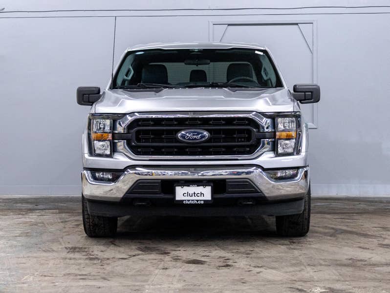 Vehicle photo 2