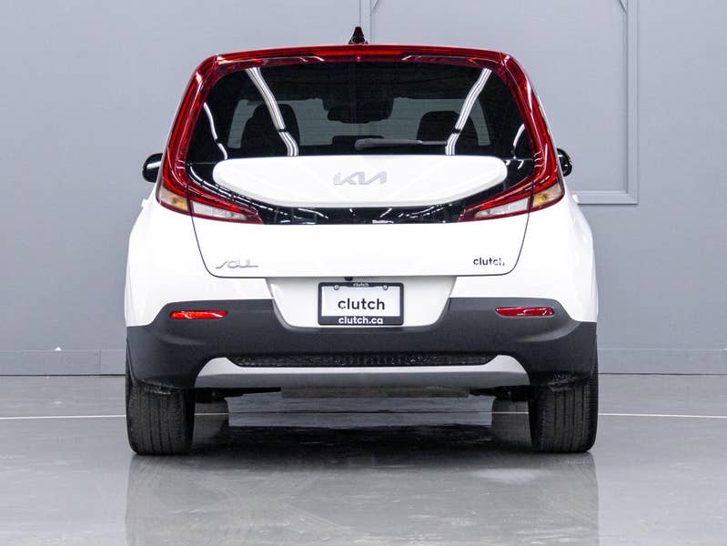 Vehicle photo 4