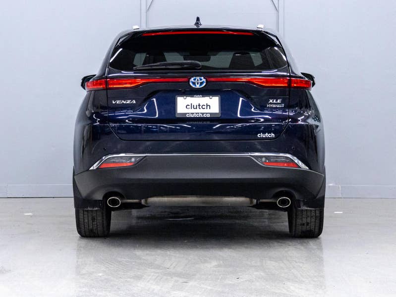 Vehicle photo 4