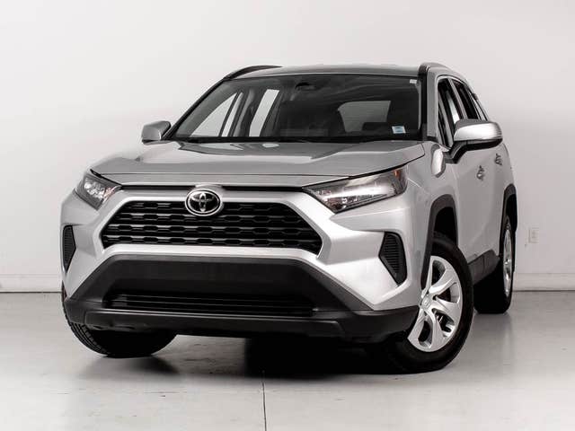Toyota RAV4 LE