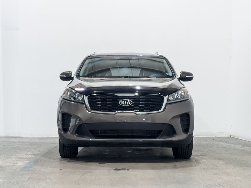 Vehicle photo 2
