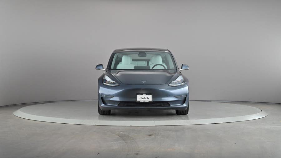 Vehicle photo 3