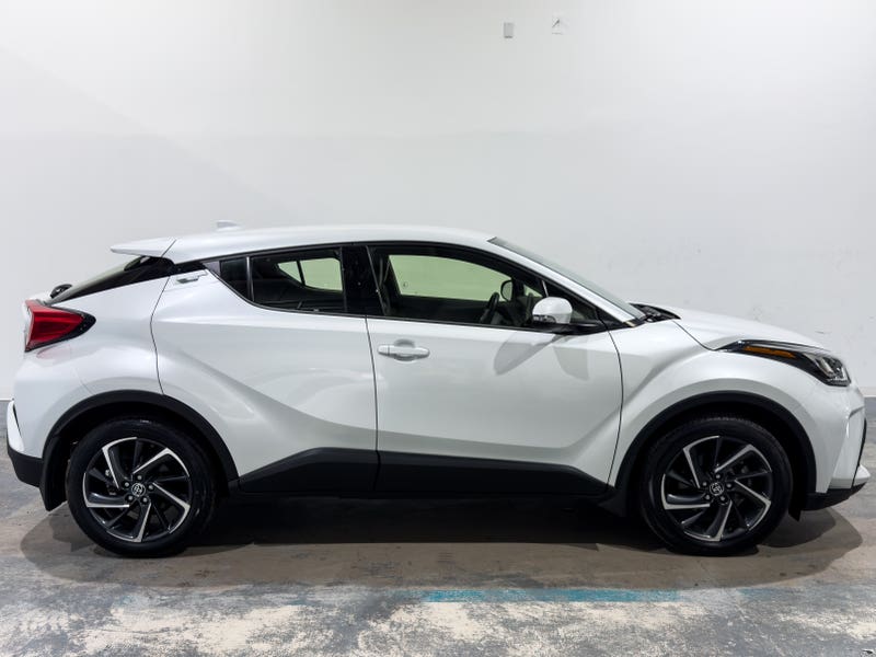 Vehicle photo 3