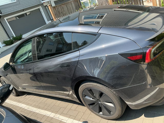 Tesla Model 3 RWD