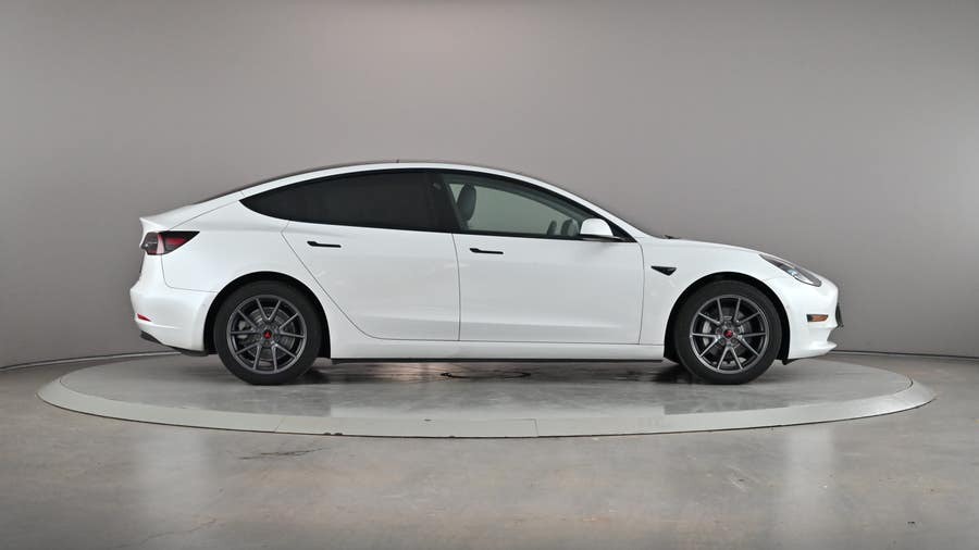 Vehicle photo 4