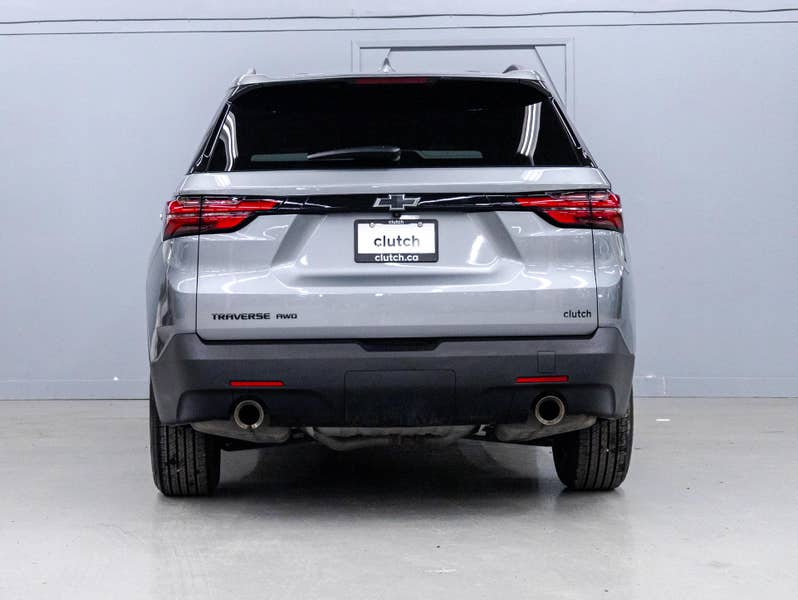 Vehicle photo 4