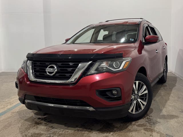 Nissan Pathfinder SV