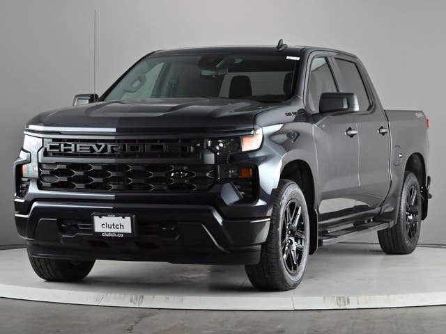 Chevrolet Silverado 1500 Custom Crew Cab 5 3/4 ft 4x4