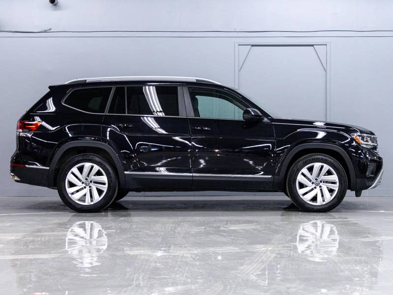 Vehicle photo 3
