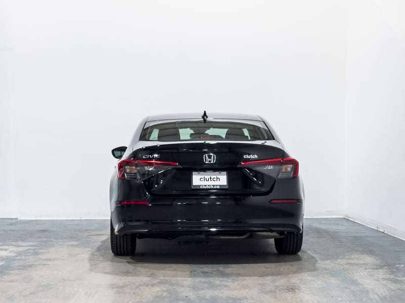 Vehicle photo 4