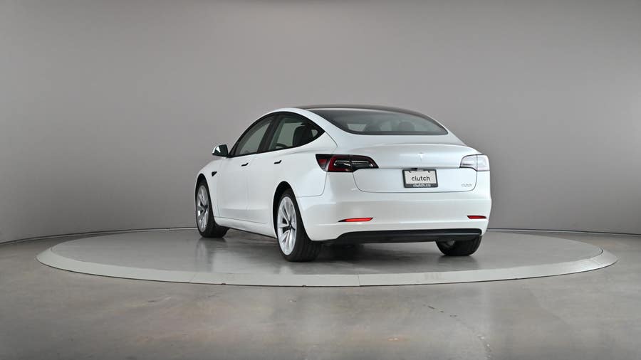 Vehicle photo 4