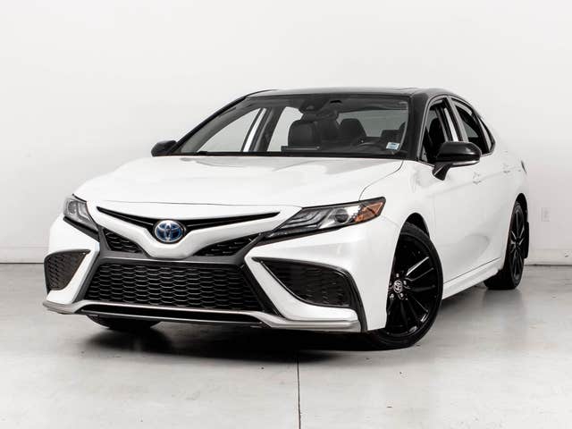 Toyota Camry Hybrid XSE