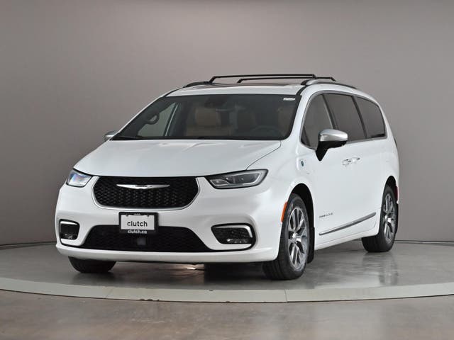 2023 Chrysler Pacifica Hybrid