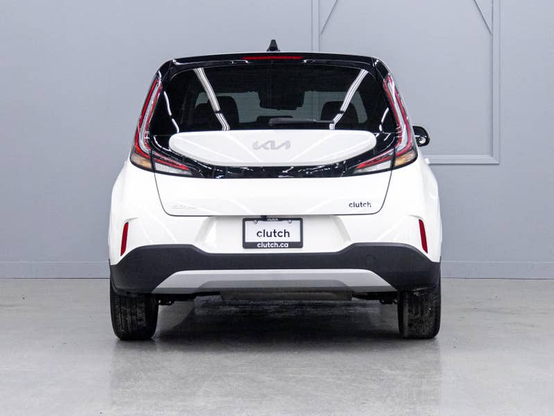 Vehicle photo 4