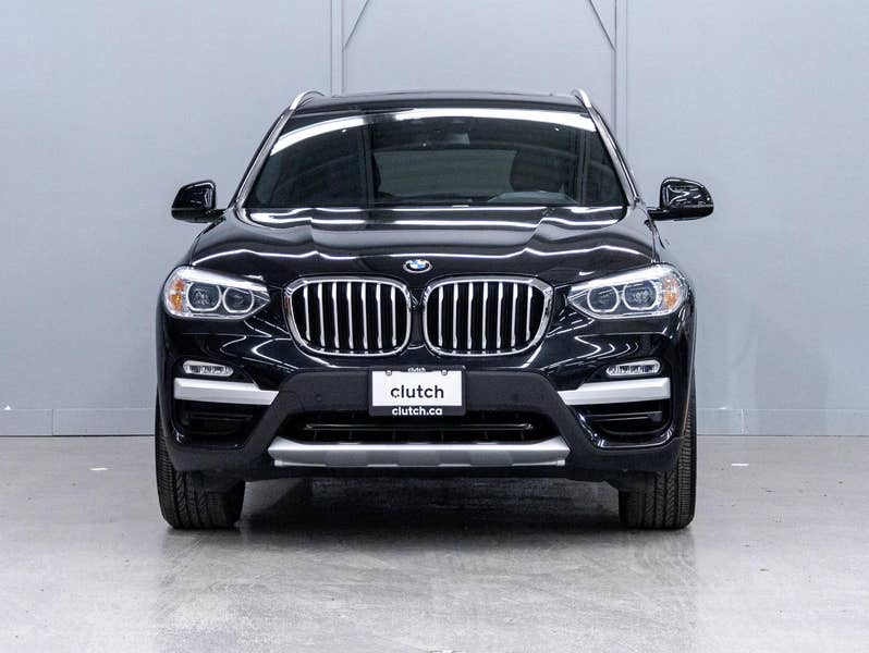Vehicle photo 2