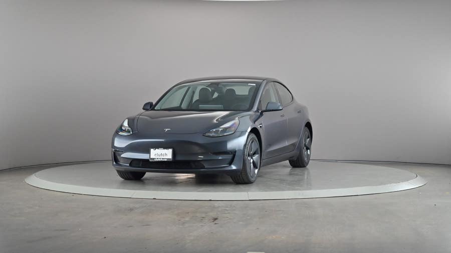 Vehicle photo 2