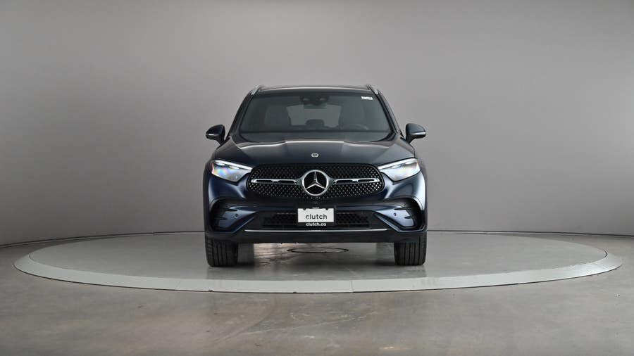 Vehicle photo 3