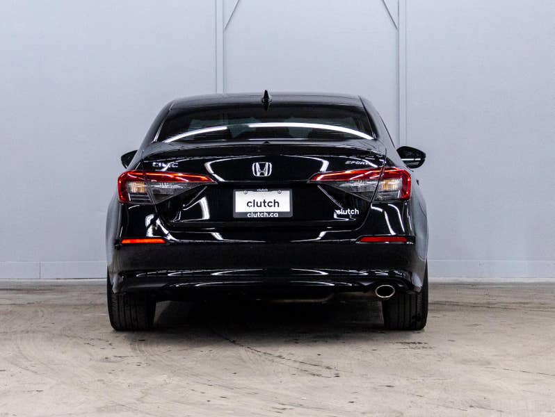 Vehicle photo 4
