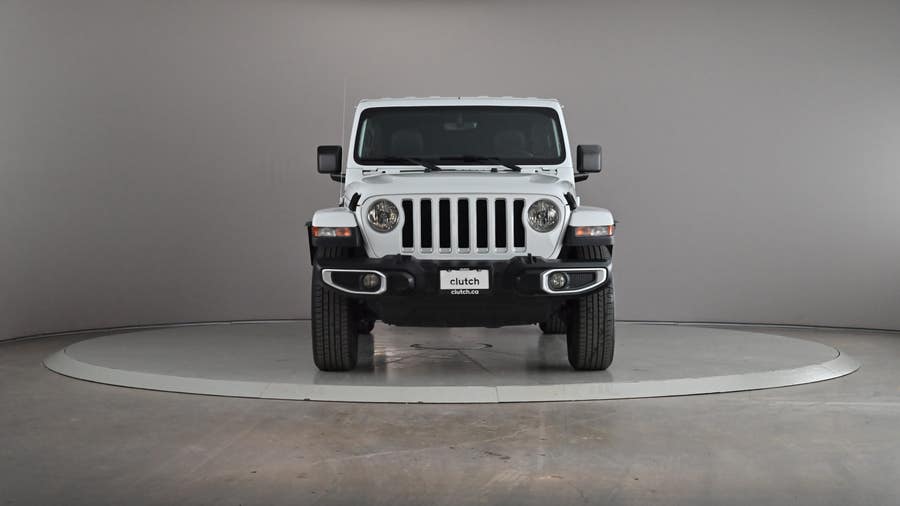 Vehicle photo 3
