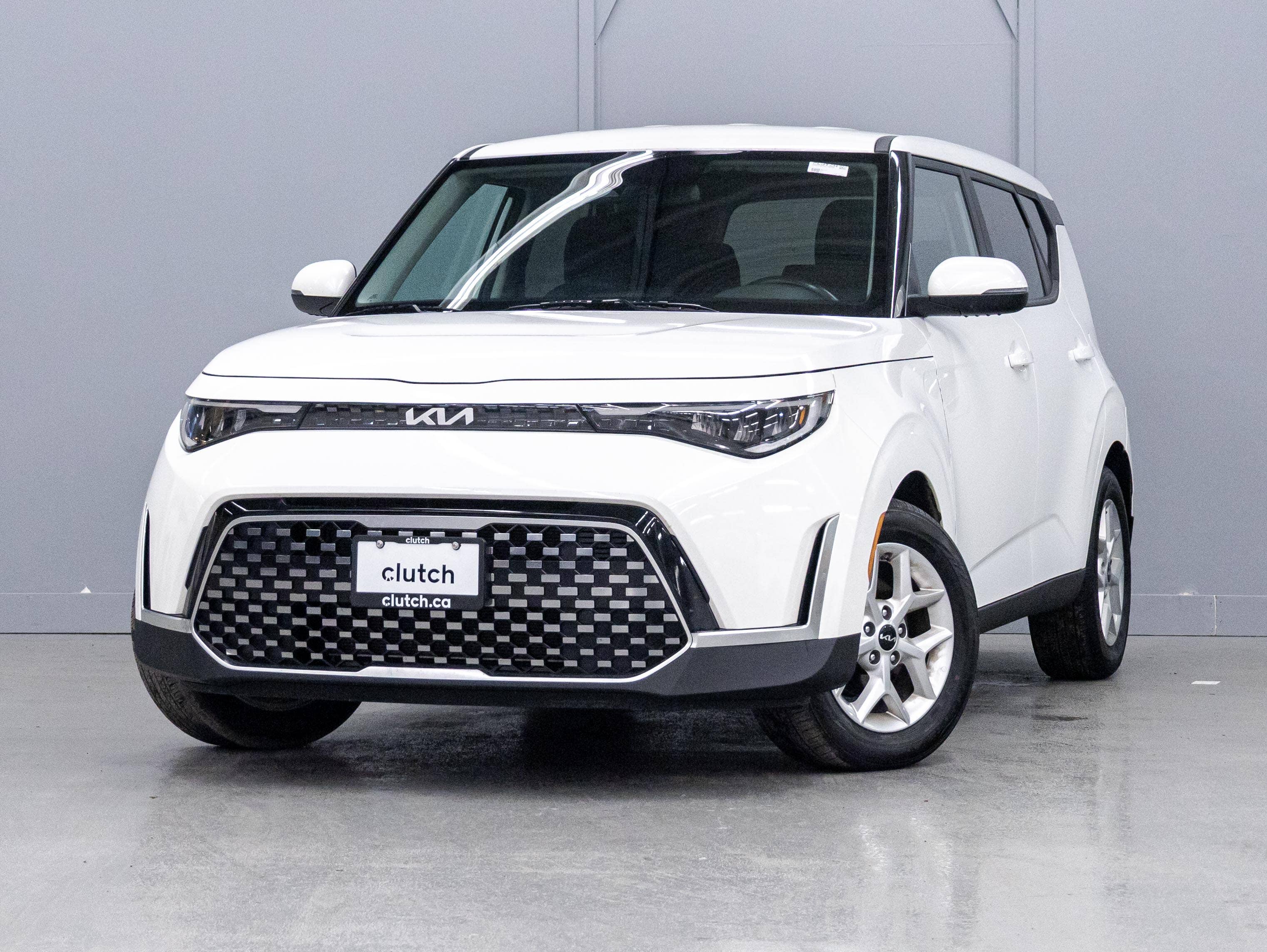 White 2024 Kia Soul SUV / Crossover Front-Wheel Drive Automatic