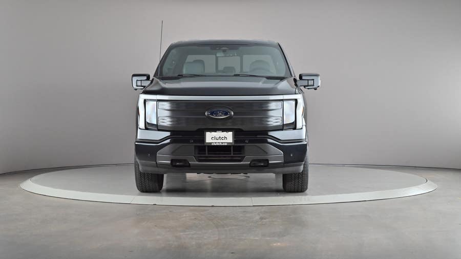 Vehicle photo 3