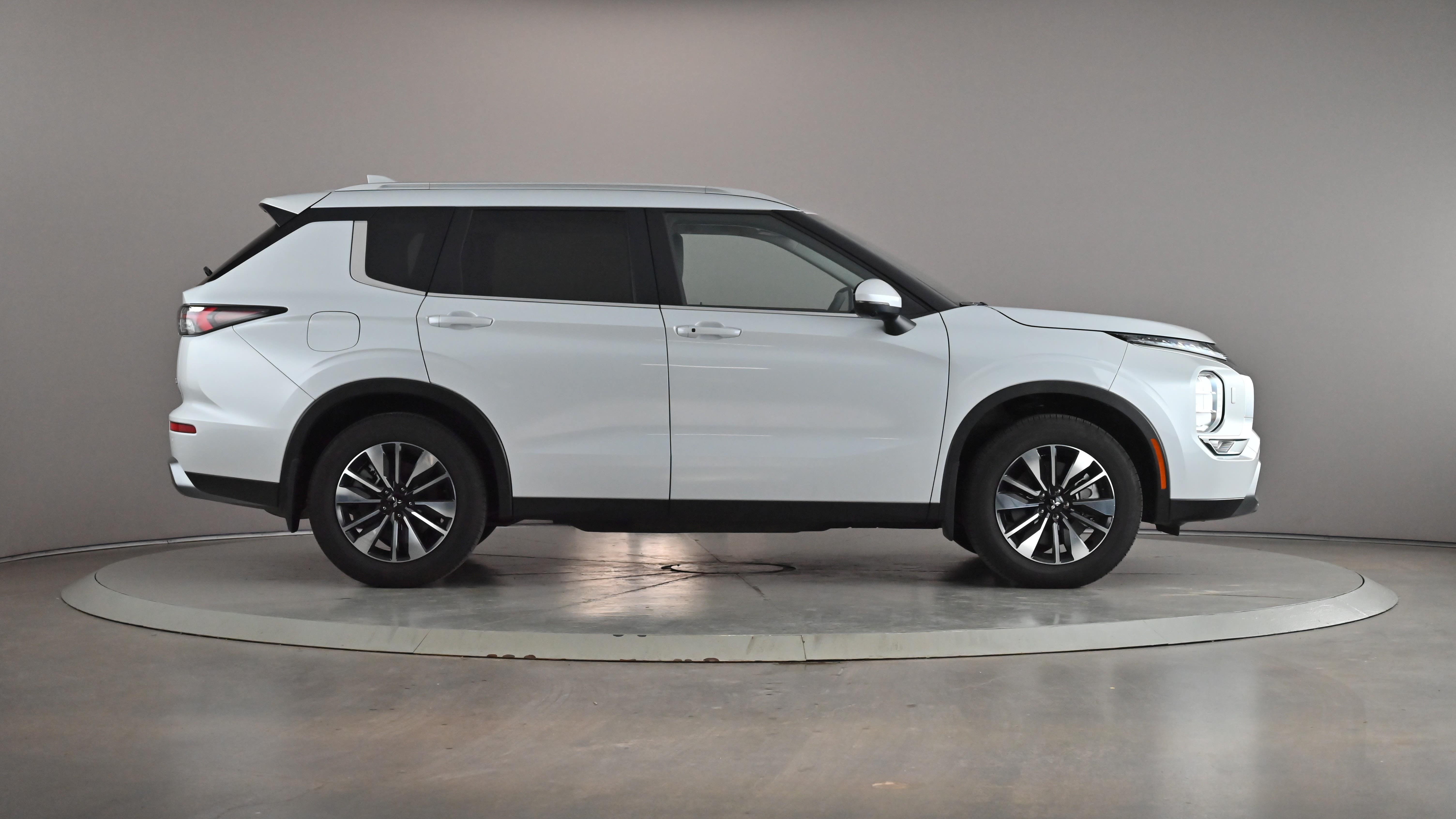 2025 Mitsubishi Outlander