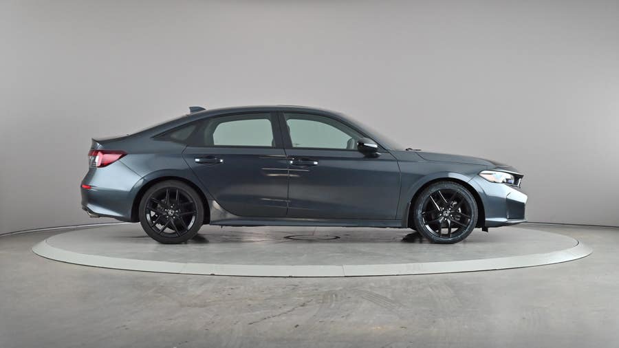 Vehicle photo 4