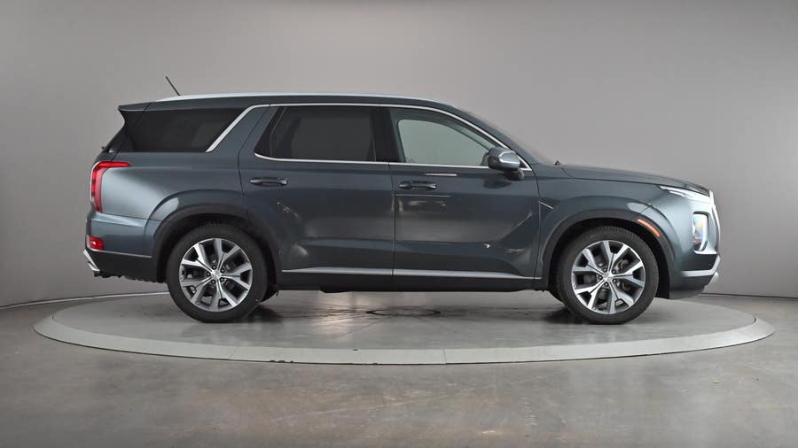 Vehicle photo 4