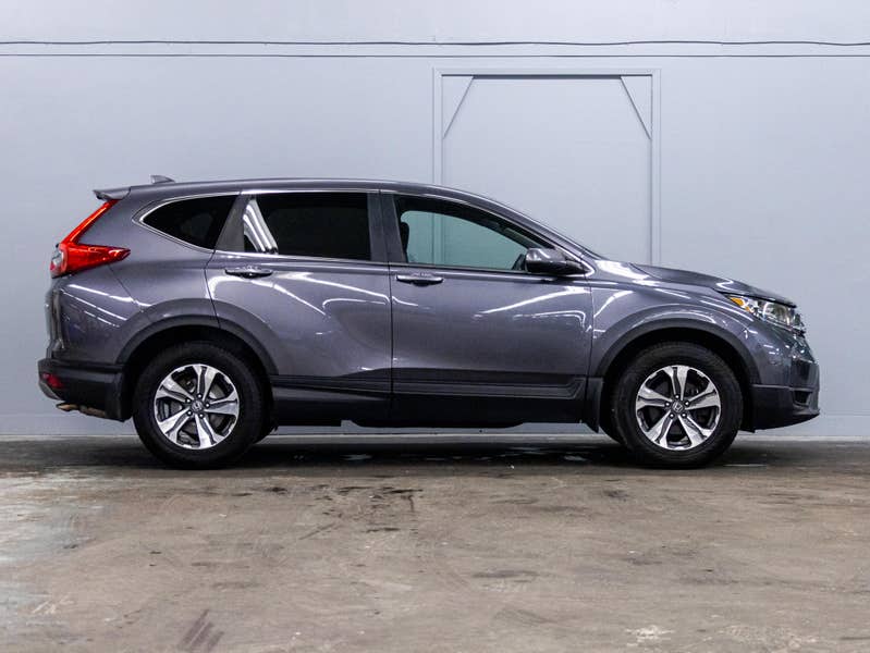 Vehicle photo 3