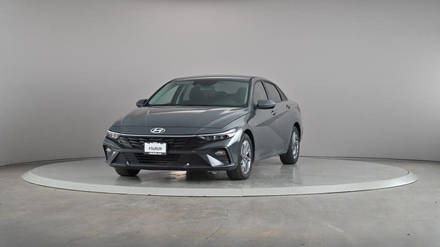 Vehicle photo 2