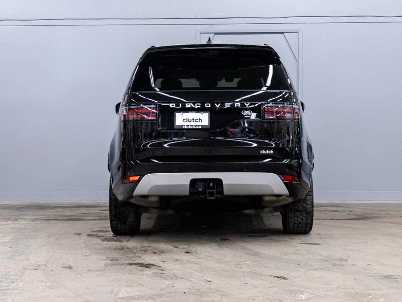 Vehicle photo 4