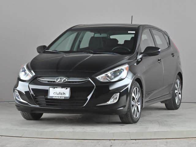 Hyundai Accent SE Hatchback