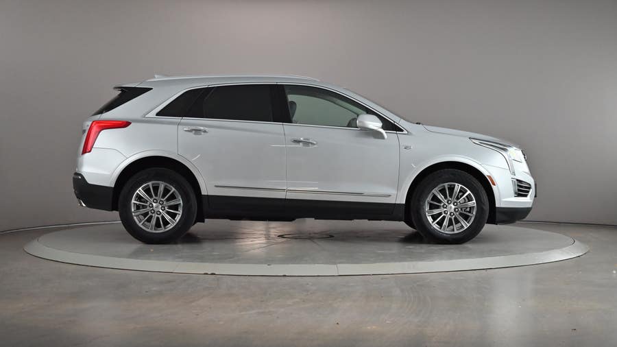 Vehicle photo 4